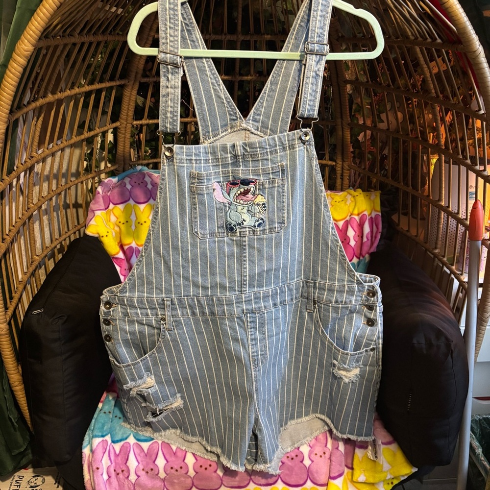 Stitch overalls